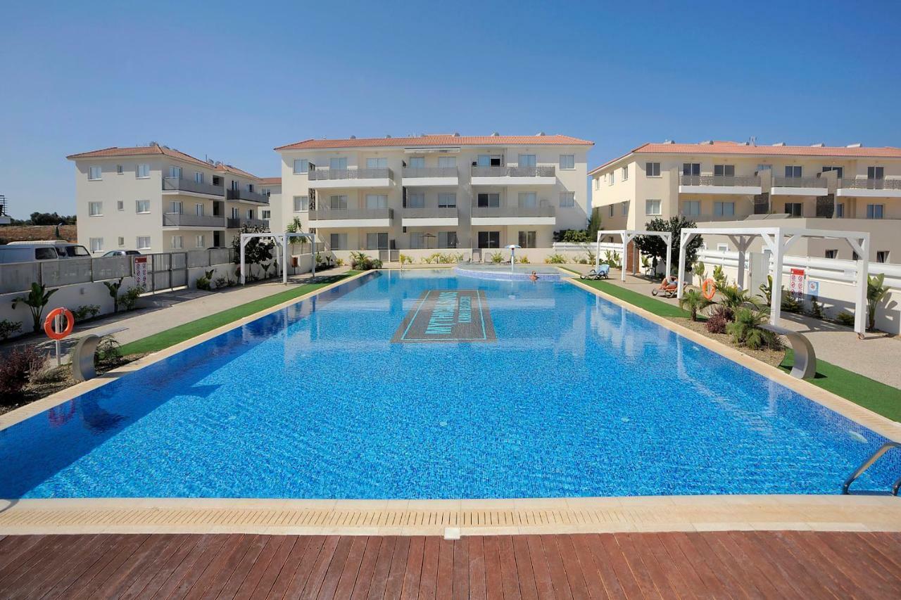 Mythical Sands New Luxury Apartment Paralimni Exterior foto